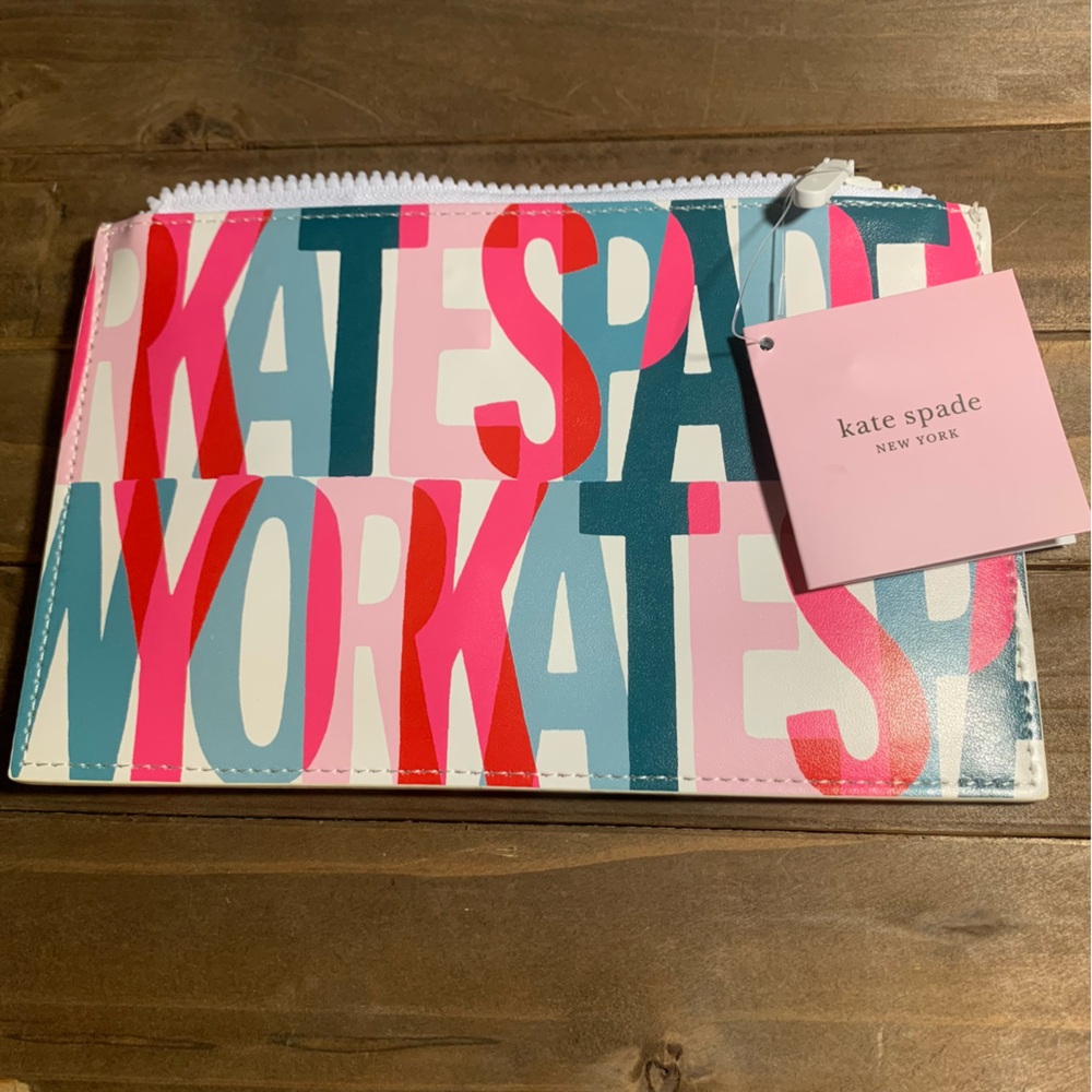 Kate Spade ♠️ Layered Logo Pencil Pouch NWT 2 Pencils, Sharpener, Eraser, Ruler - Picture 2 of 12
